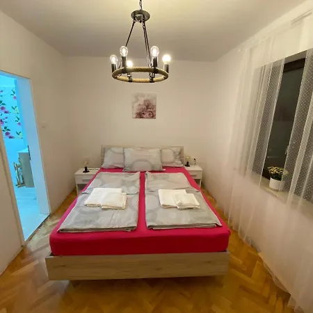 Hostel Sobe Kaki In Kivi *