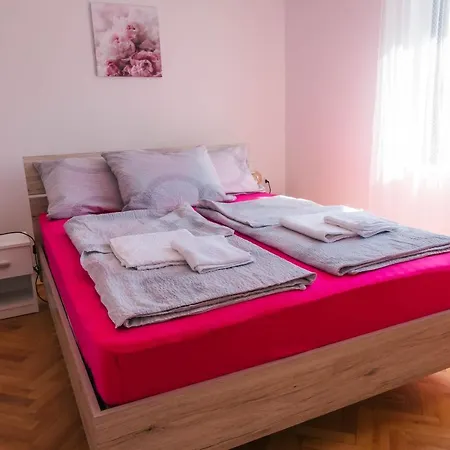 Hostel Sobe Kaki In Kivi