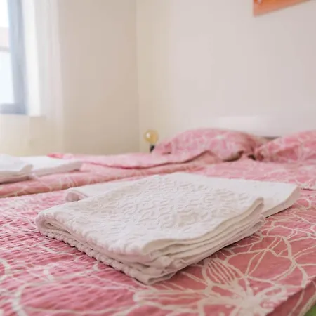 Sobe Kaki In Kivi Hostel Izola