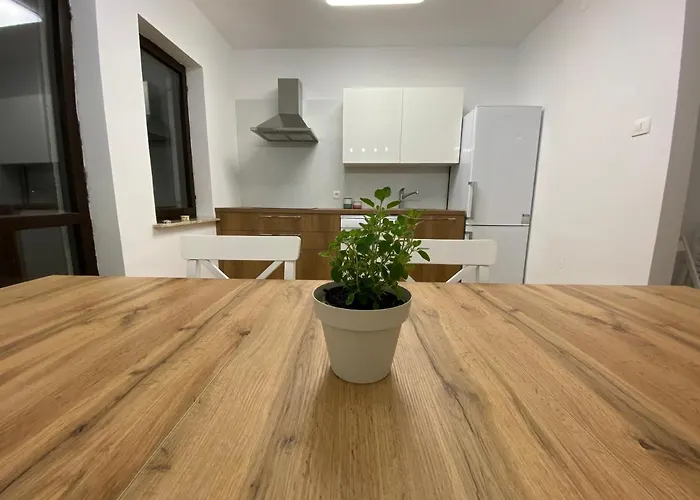 Hostel Sobe Kaki In Kivi Izola