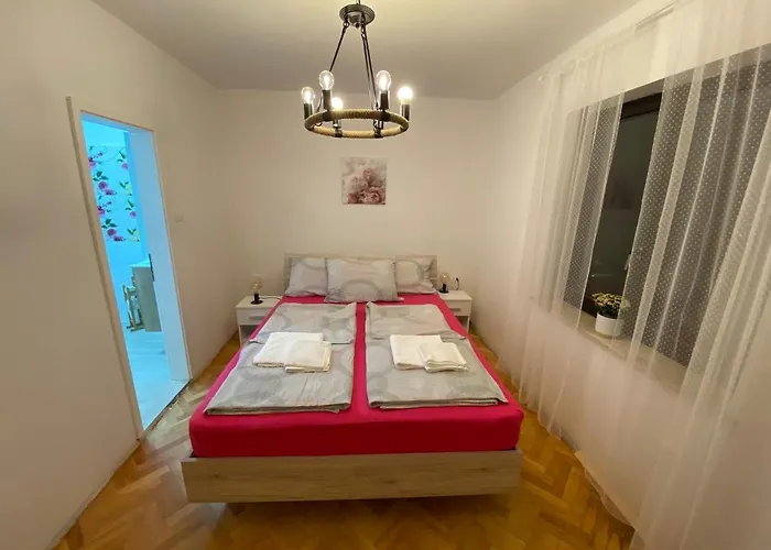 Hostel Sobe Kaki In Kivi *