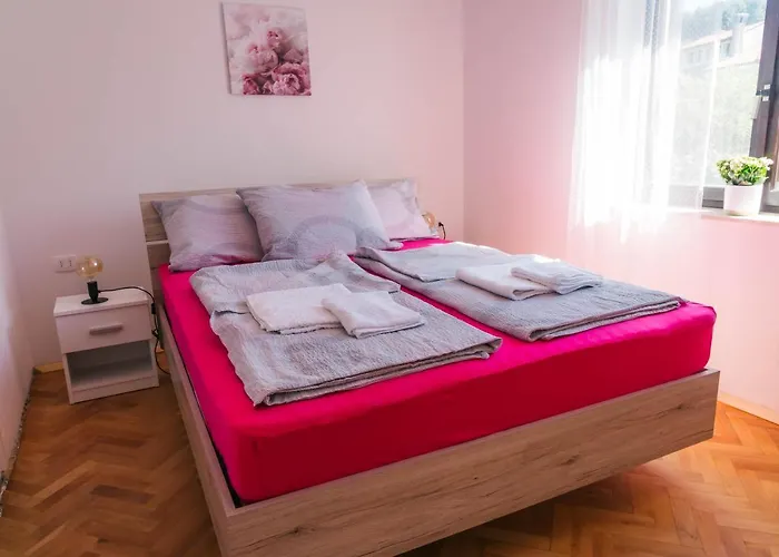 Hostel Sobe Kaki In Kivi